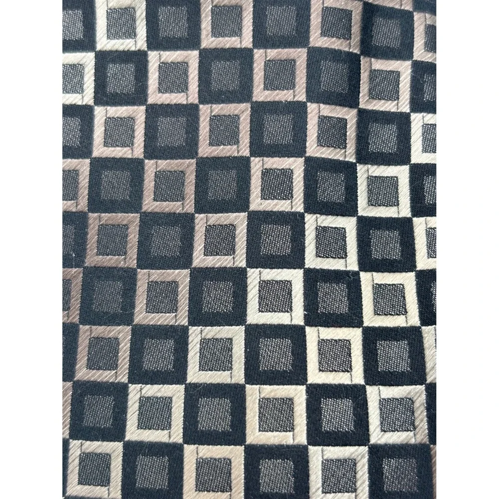 Kenneth Cole Reaction 100% Silk Geometric Squares Tie Black Gray Modern Classic